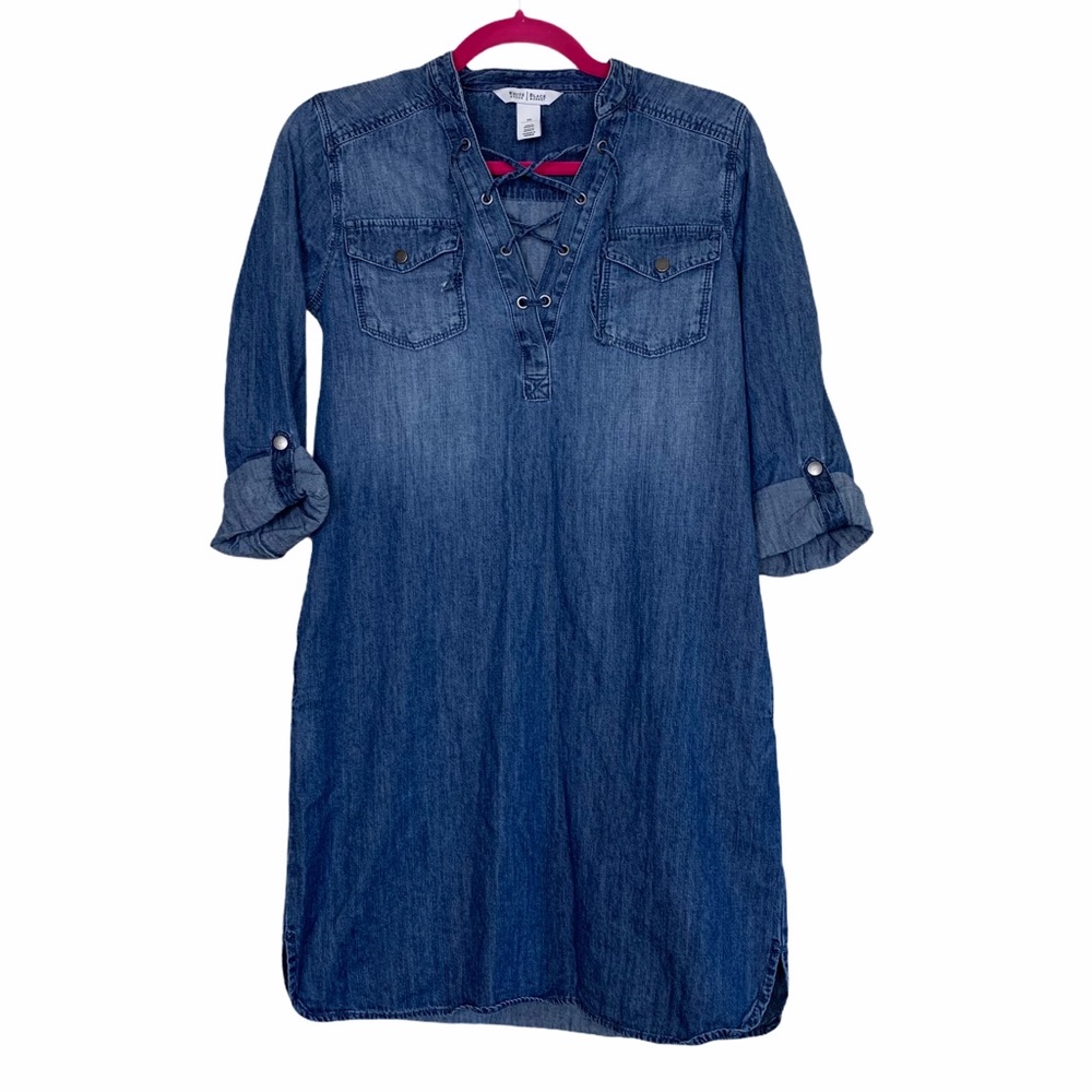 White House Black Market Laced Bust Chambray Dress